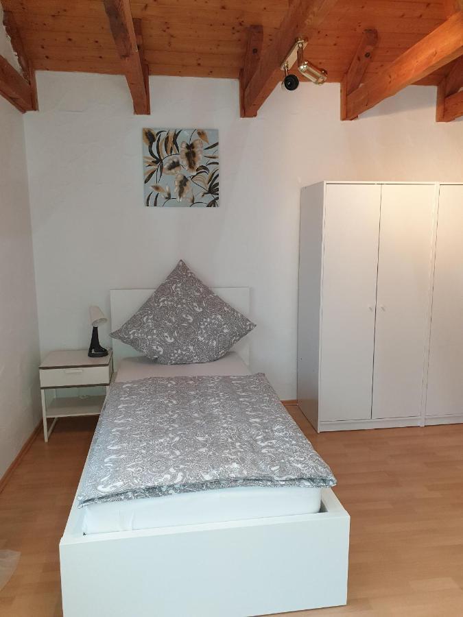 קלהיים Ferienwohnung Geier מראה חיצוני תמונה